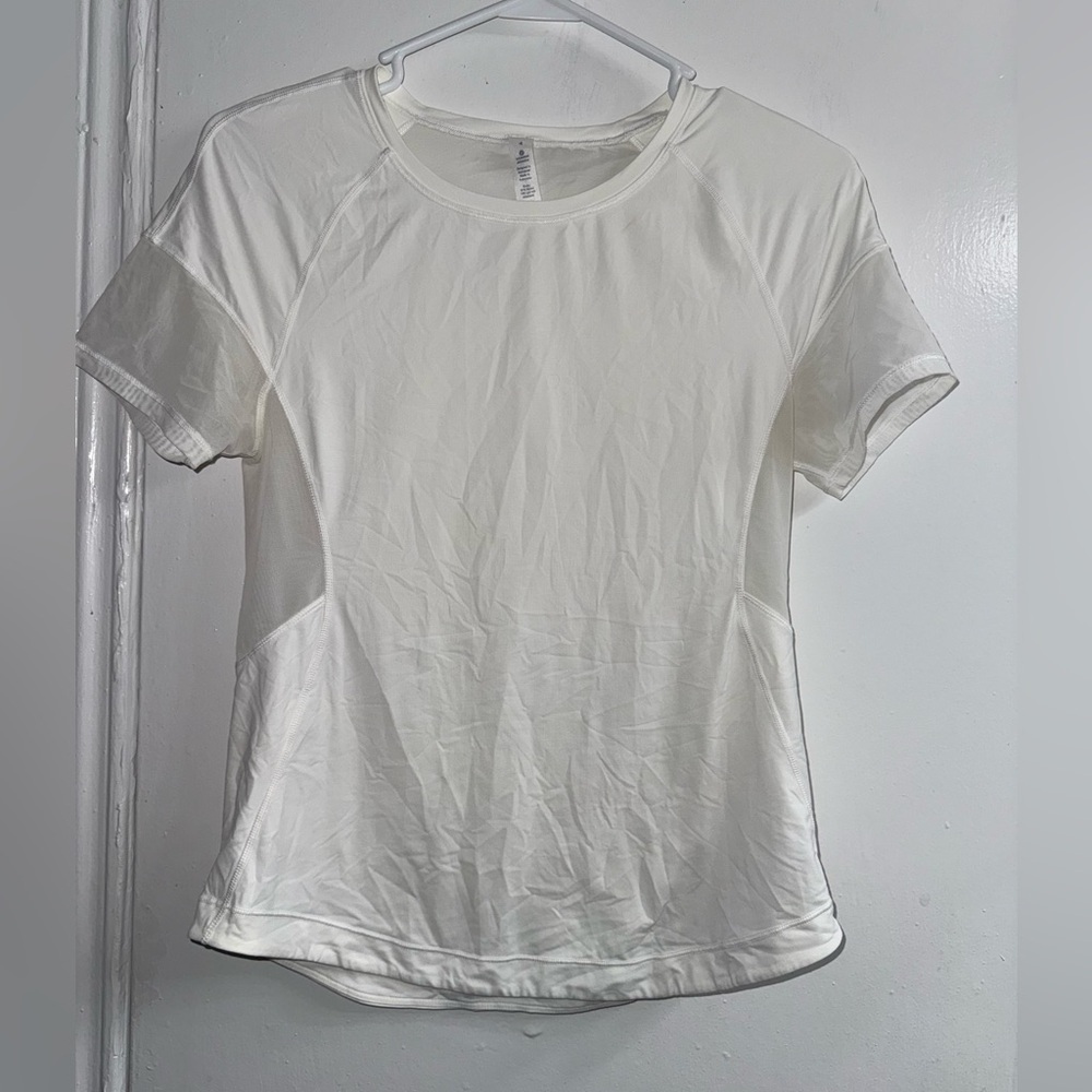 Lululemon white short sleeve tee